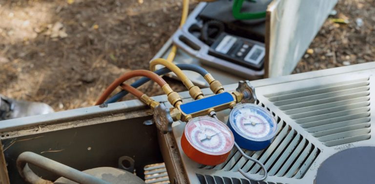 Air Conditioning Heating Units for a Is Checking Conditioning System Outdoor Residential House (1)